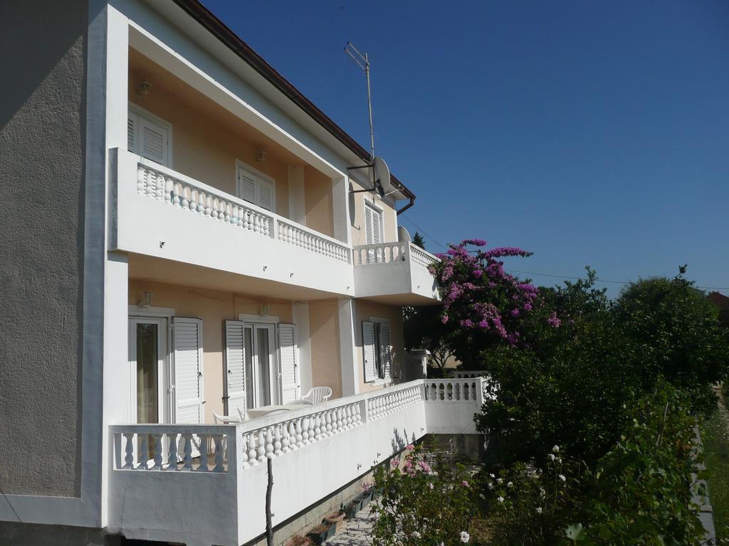 Apartment Dudic Palit Exterior photo